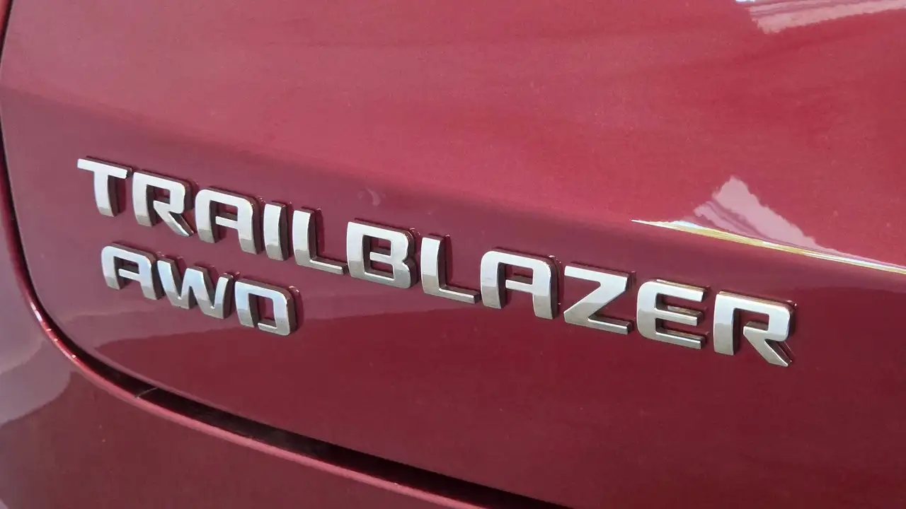 Chevrolet Trailblazer photo Chevrolet Trailblazer