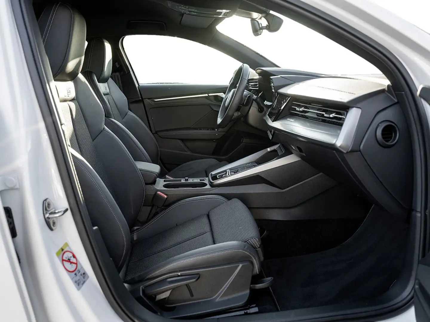 Audi S3 Sportback 2.0 TFSI quattro ACC LED SHZ KLI Weiß - 2