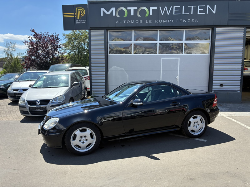Mercedes-Benz SLK 200 — photo 13