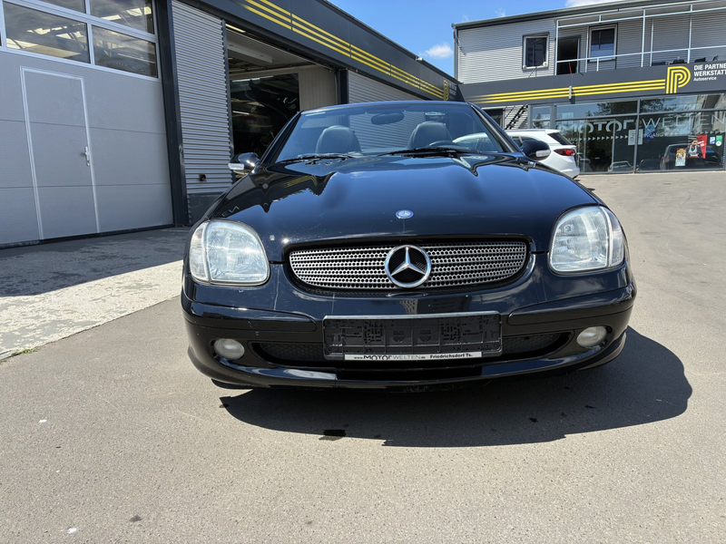 Mercedes-Benz SLK 200 — photo 2