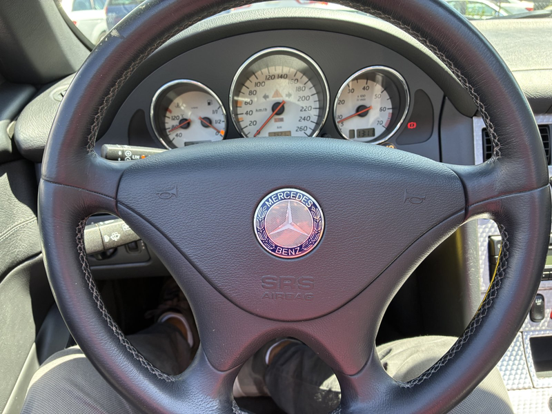 Mercedes-Benz SLK 200 — photo 10