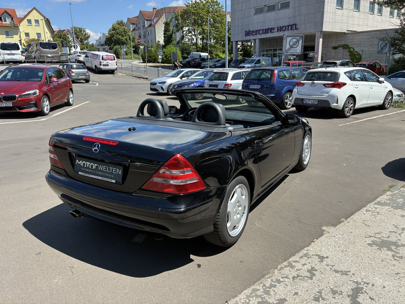 Mercedes-Benz SLK 200 — photo 6