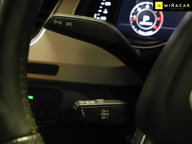 Audi Q7 view 17