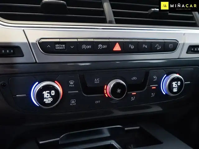 Audi Q7 view 20