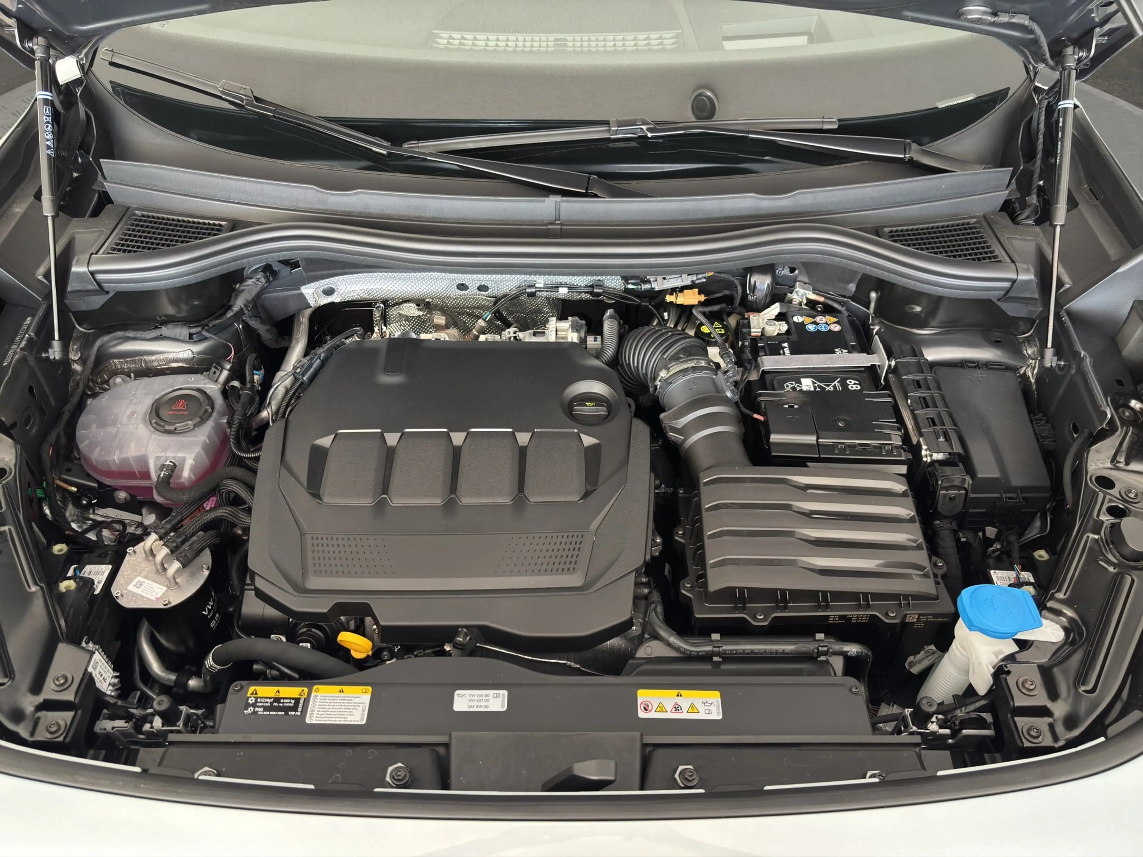 Volkswagen Tayron R-Line 2.0 l TDI 4MOTION DSG — photo 15