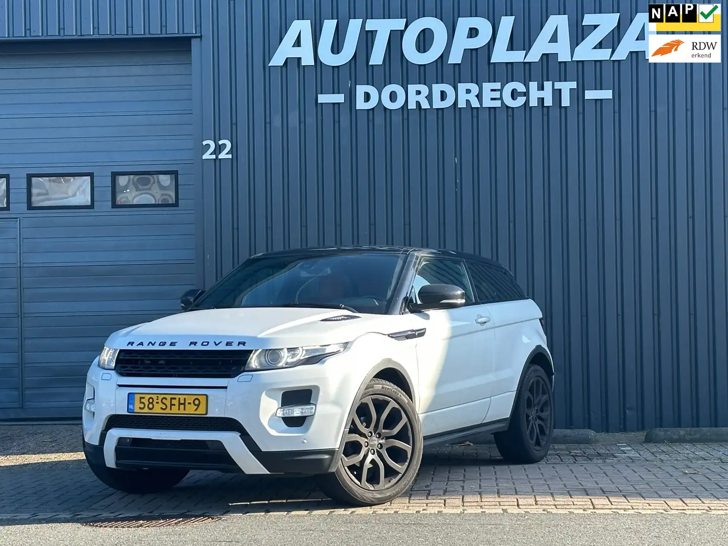 Land Rover Range Rover Evoque Coupé 2.0 Si 4WD Prestige PANO/CAMERA/ NAVI Weiß - 1