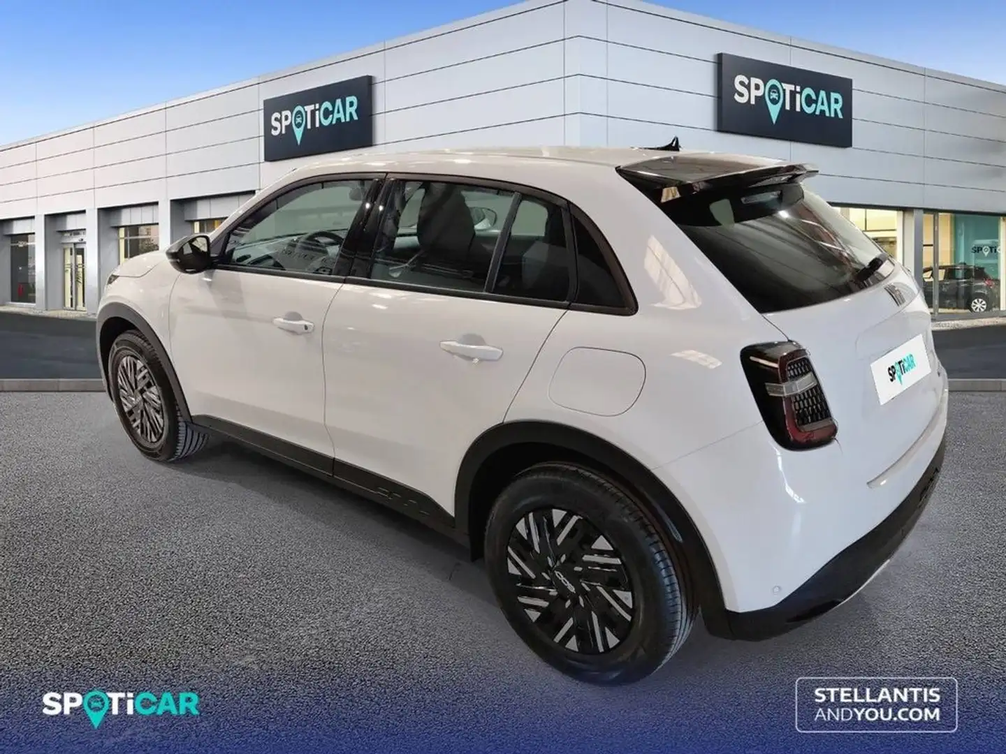 Fiat 600 MHEV  1.2 81kW (110CV) DDCT Pop Blanco - 2