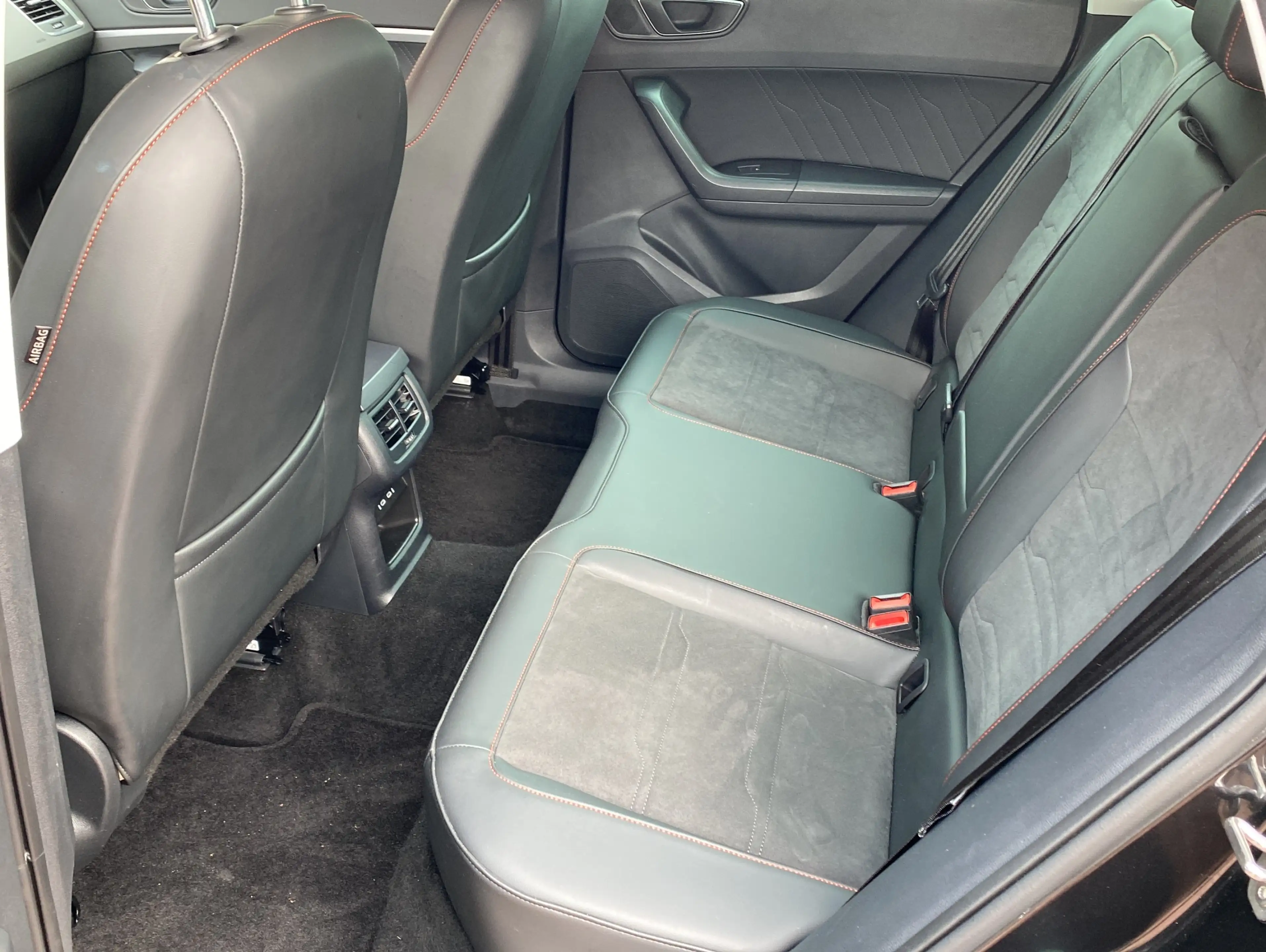 SEAT Ateca 2.0 TDI DSG FR*Standheizung*Kessy*Parklenk — photo 10