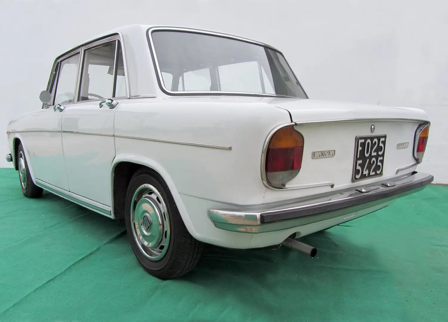 Lancia Fulvia berlina Bianco - 2
