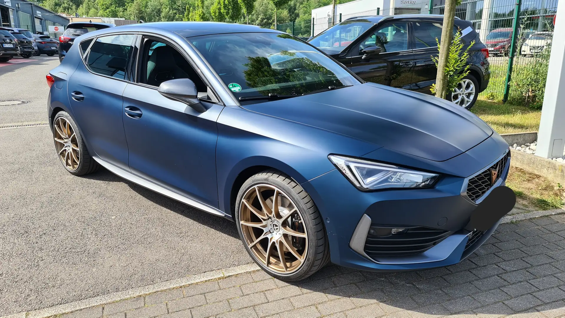 CUPRA Leon Leon 1.4 e-Hybrid (180 kW System) VZ Blau - 1