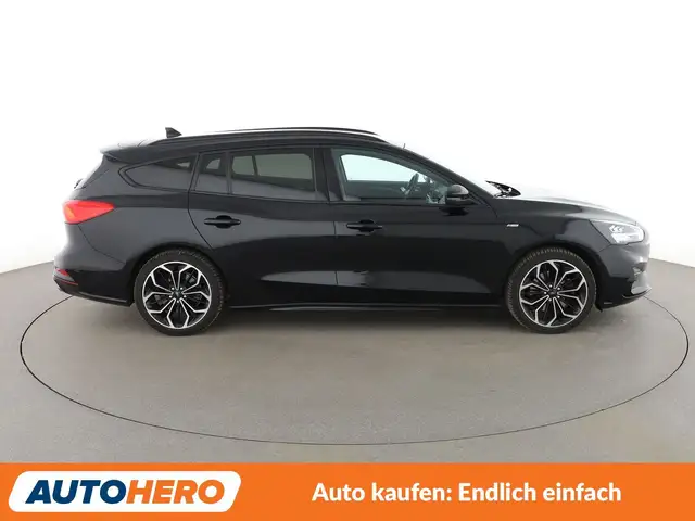 Ford Focus view 7