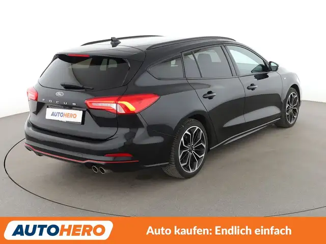 Ford Focus view 6