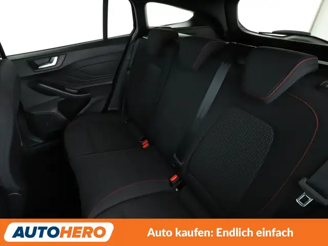 Ford Focus view 14