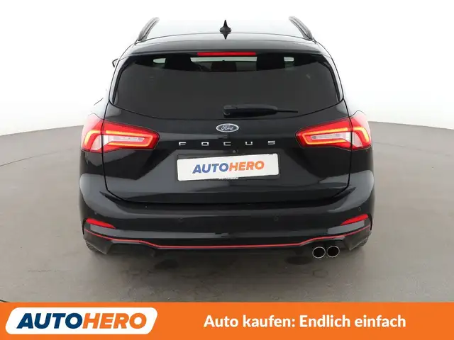 Ford Focus view 5
