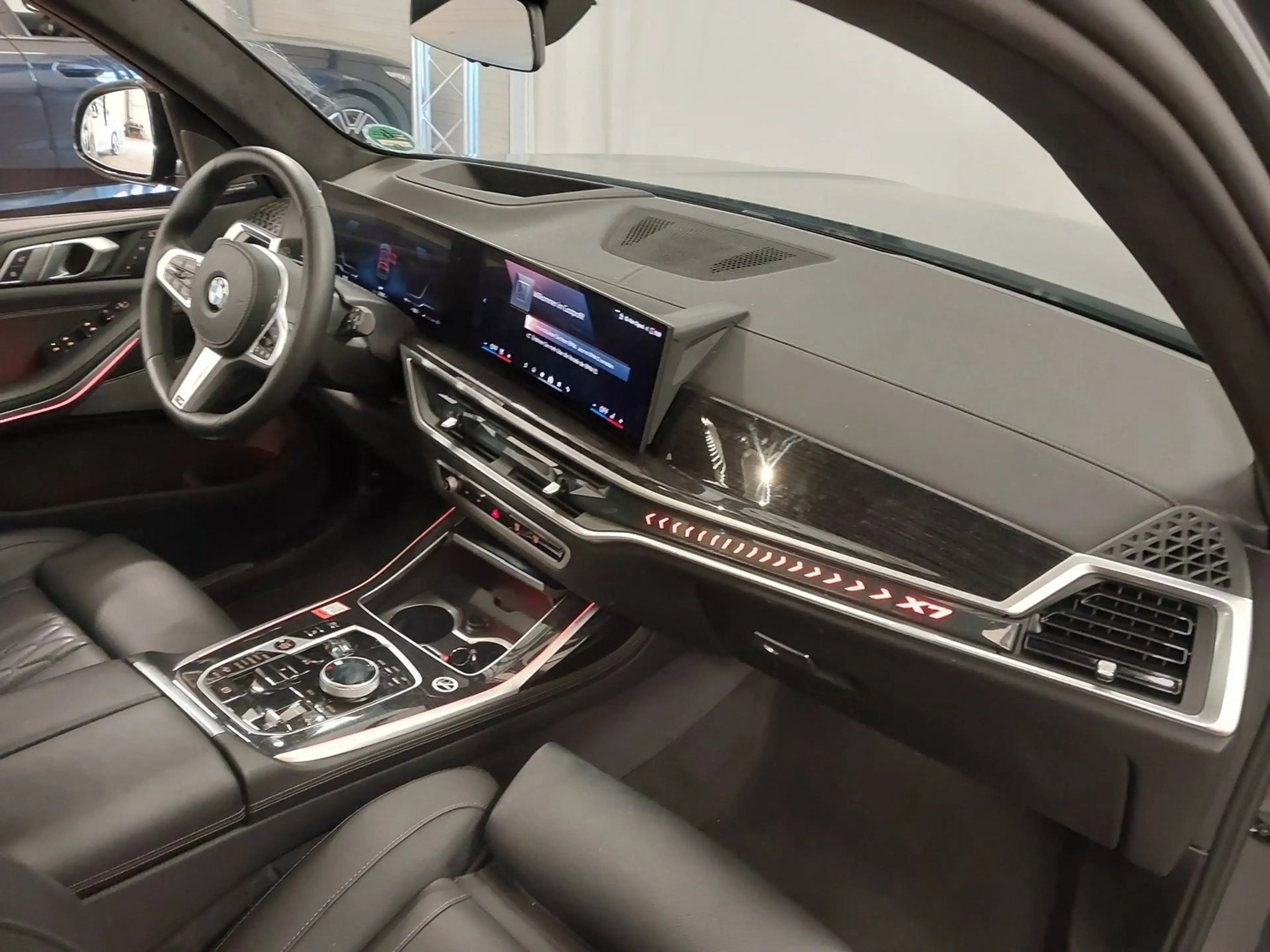BMW X7 xDrive40d M Paket Pro Sky Lounge Standheiz. Anhäng — photo 6