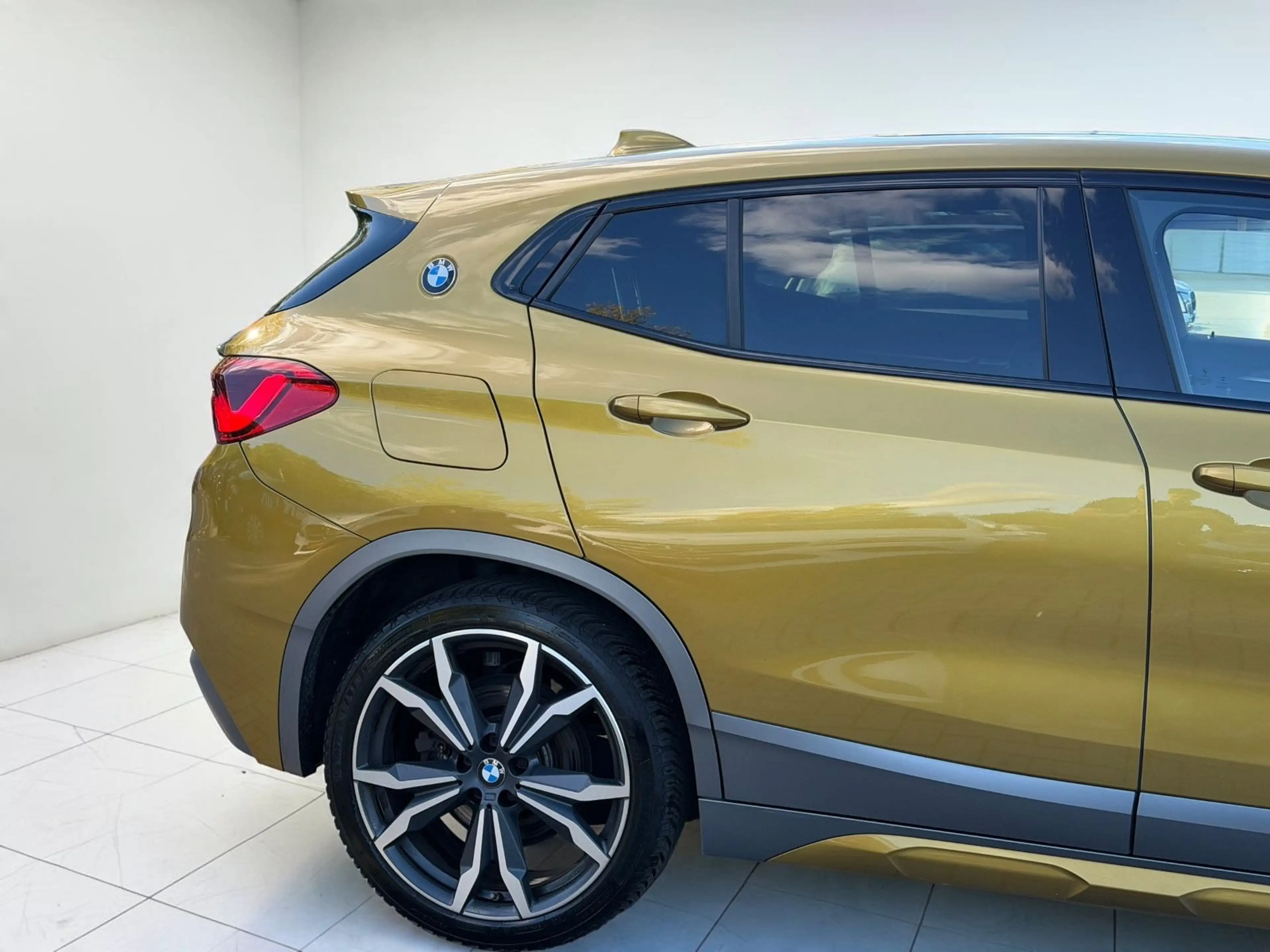 BMW X2 xDrive 20 d M Sport*HEADUP*LED*HIFI*KEYLESS — photo 6
