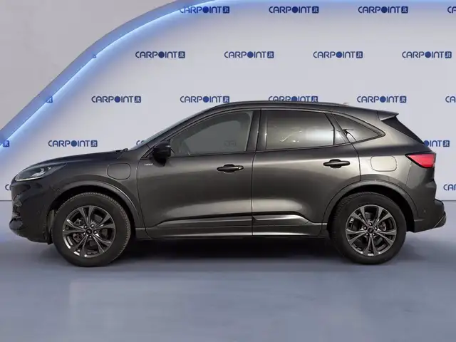 Ford Kuga view 2
