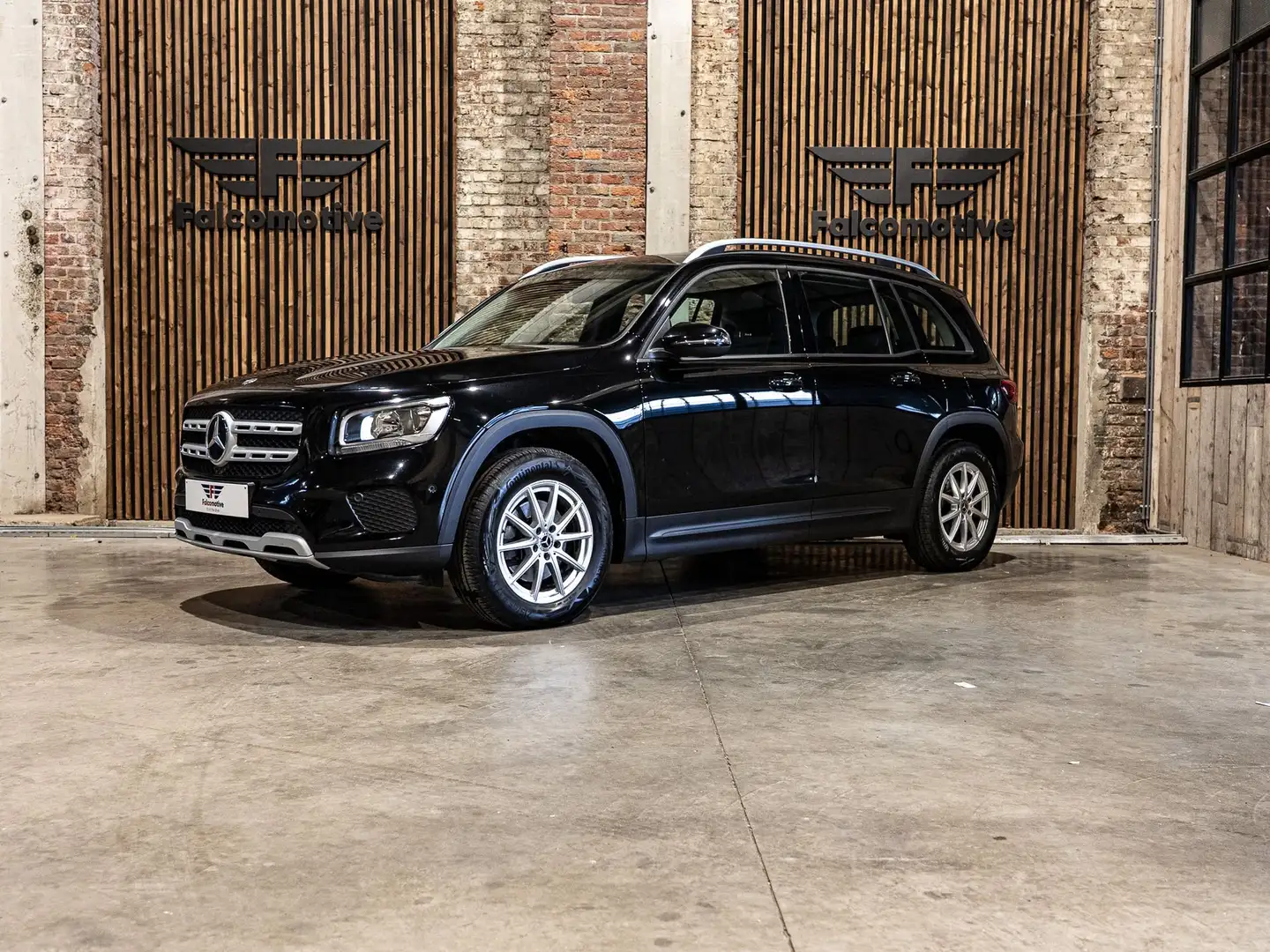 Mercedes-Benz GLB 180 2.0d*AUT*PANODAK*MBUX-NAVI*PDC*CAMERA* Schwarz - 2