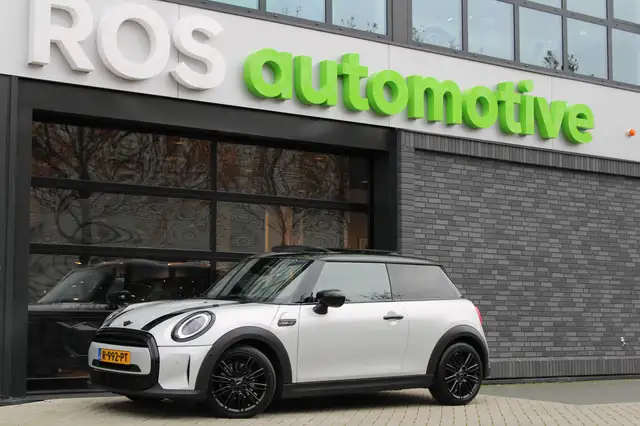 MINI Cooper Mini 1.5 Camden Plus Edition | NAP | PANO | HUD |