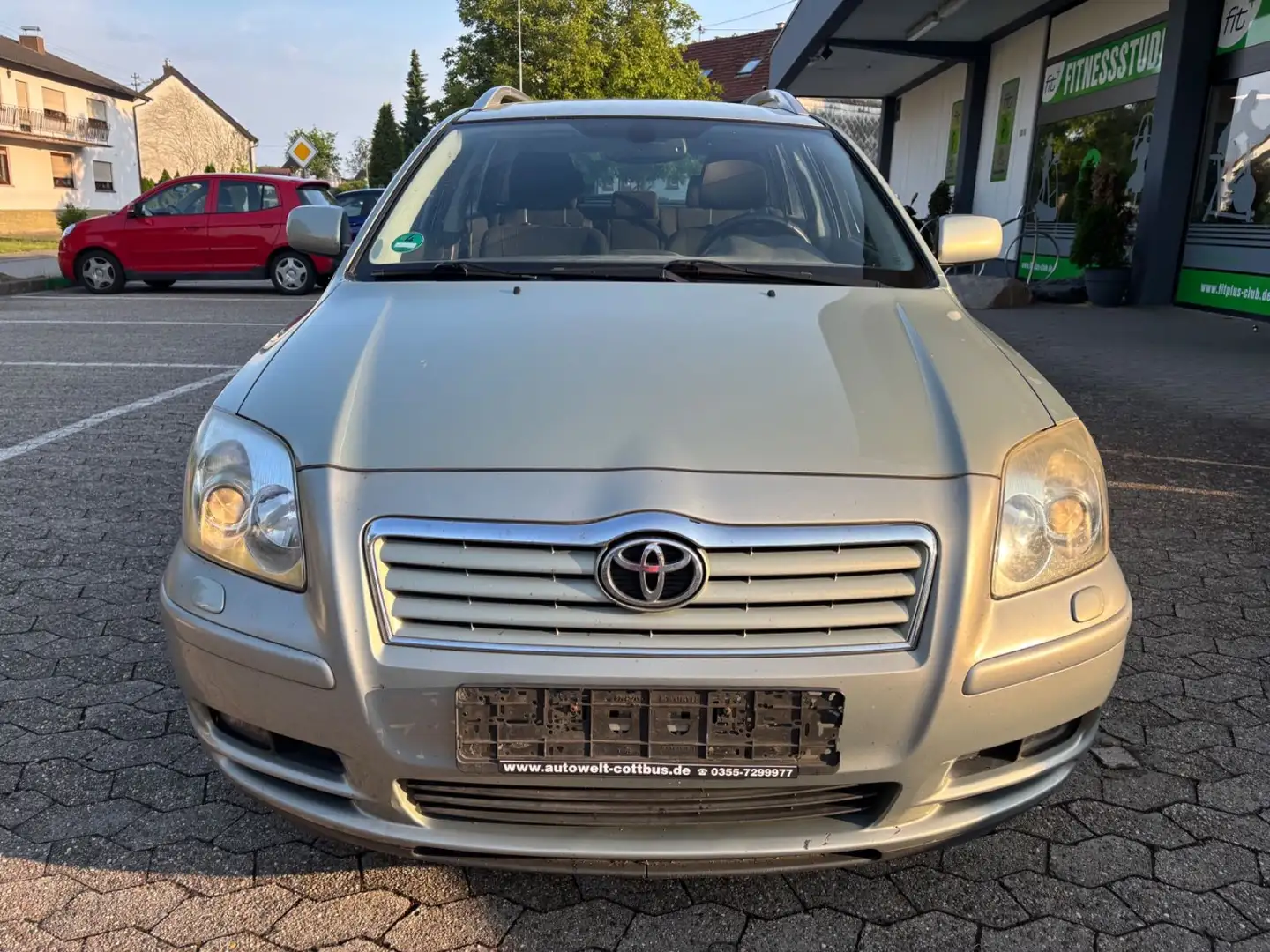 Toyota Avensis Kombi 1.8 Edition*KLIMATRONIC*SITZHEIZUN Grau - 1