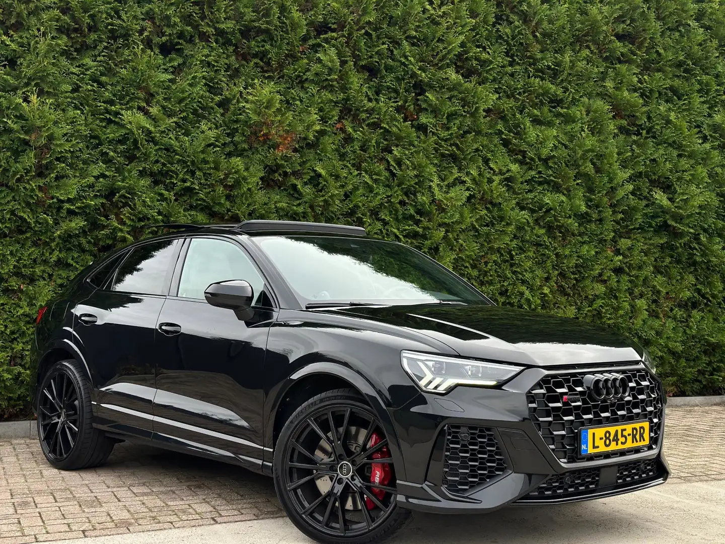 Audi RS Q3 RSQ3 Sportback 2.5 TFSI Panorama B&O CarPlay Zwart - 1