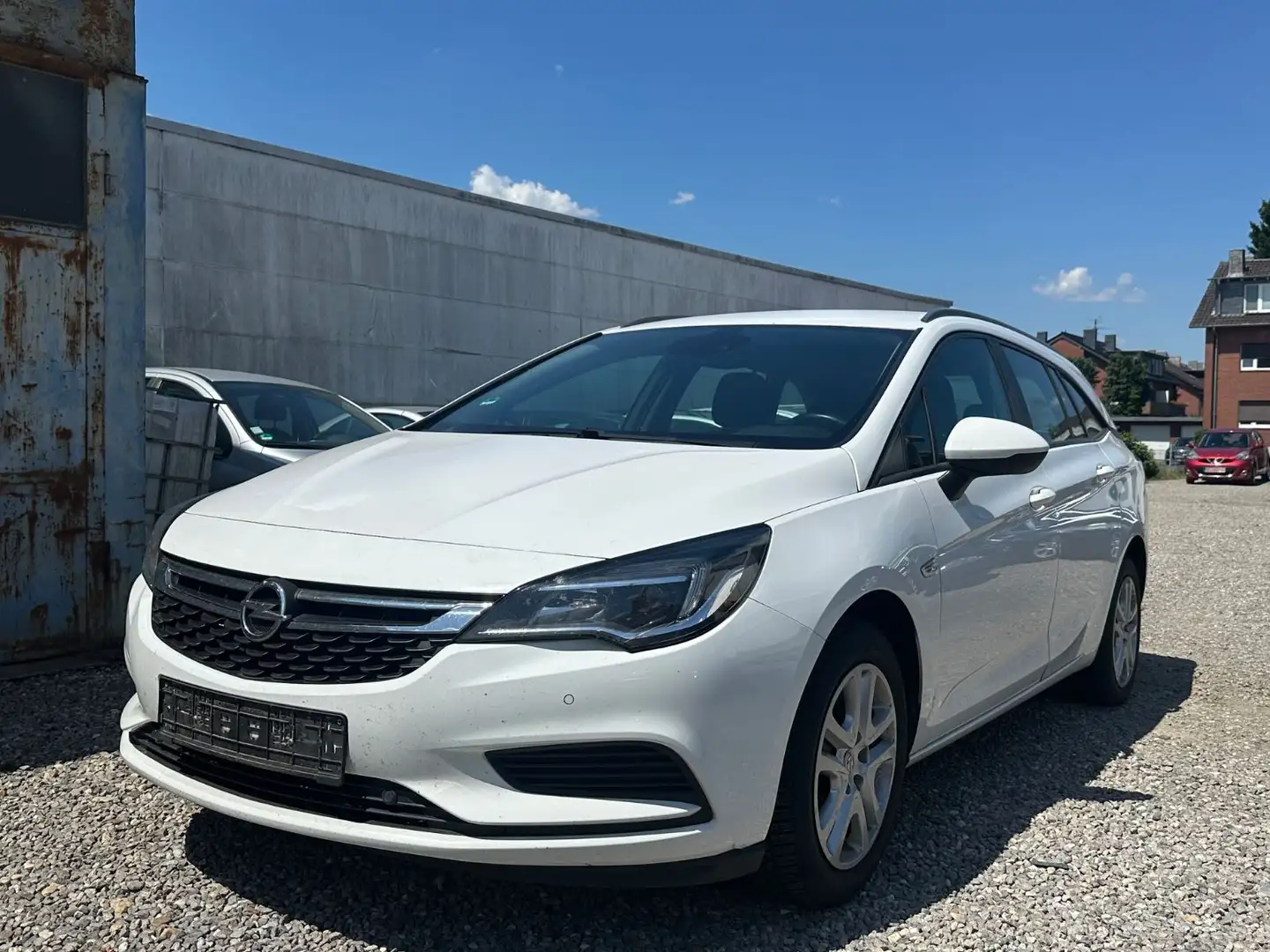 Opel Astra K Sports Tourer Edition *Motorschaden* Weiß - 1