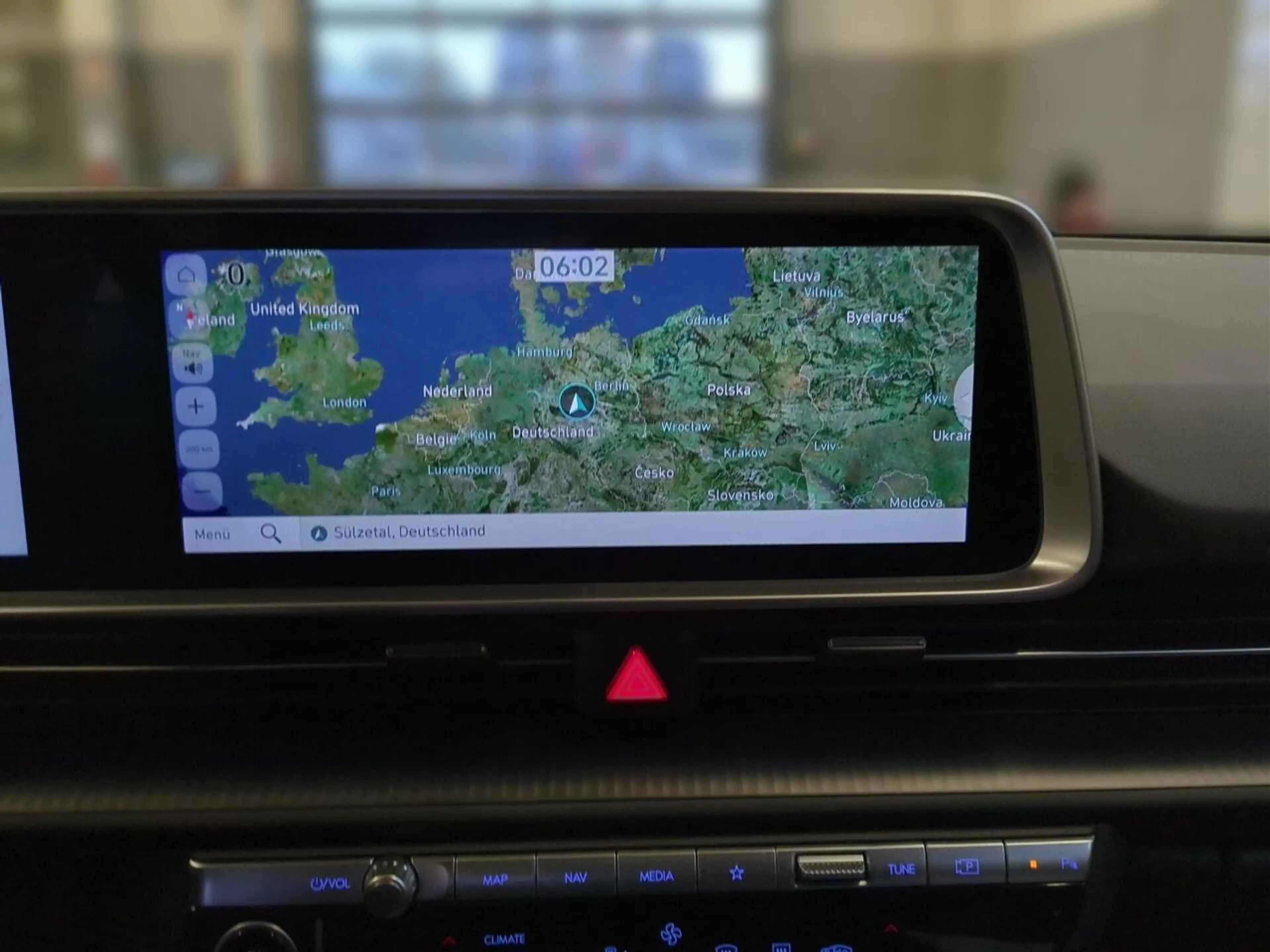 Hyundai IONIQ 6 77,4 kWh DYNAMIQ WÄRMEPUMPE/TOTWINKELWARNER — photo 11