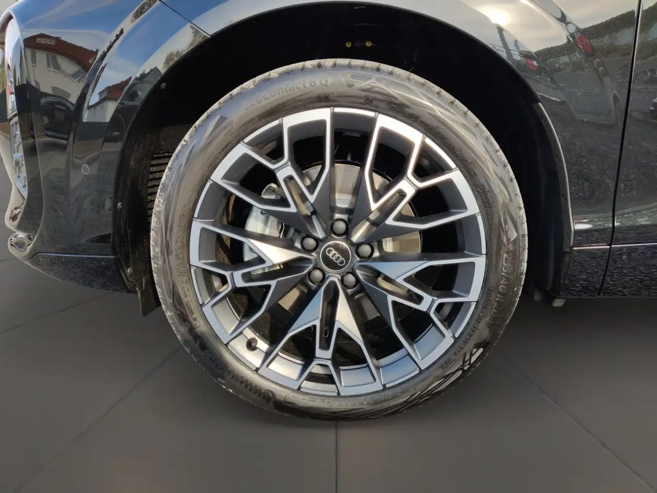 Audi Q3 SUV quattro TFSI AHK PANO 6