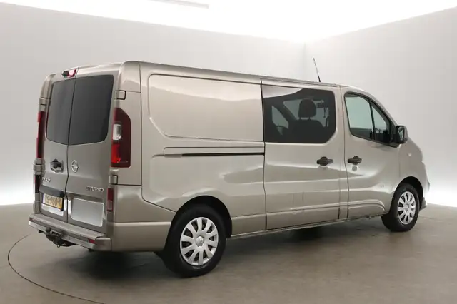 Opel Vivaro view 28