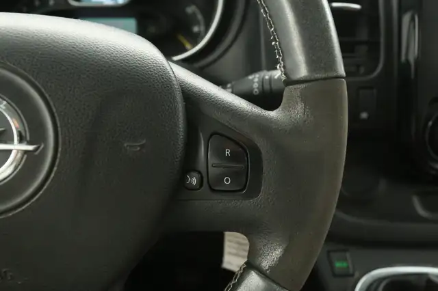 Opel Vivaro view 20