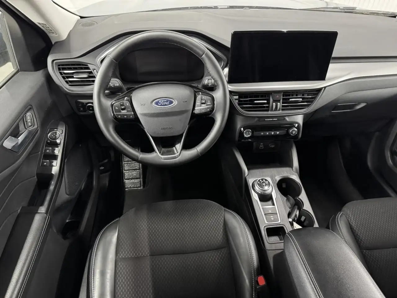Ford Escape снимка Ford Escape