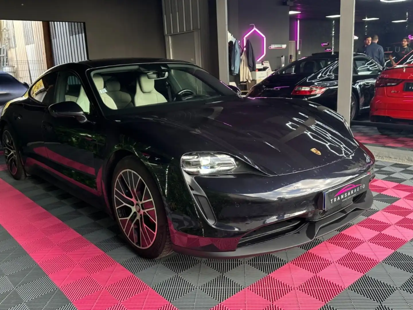 Porsche Taycan 4S 571 ch avec batterie performance plus ~ Pack Chrono ~ Toit Panoramique ~ Bose ~ Suspension Piloté ~ Camera 360 Zwart - 2