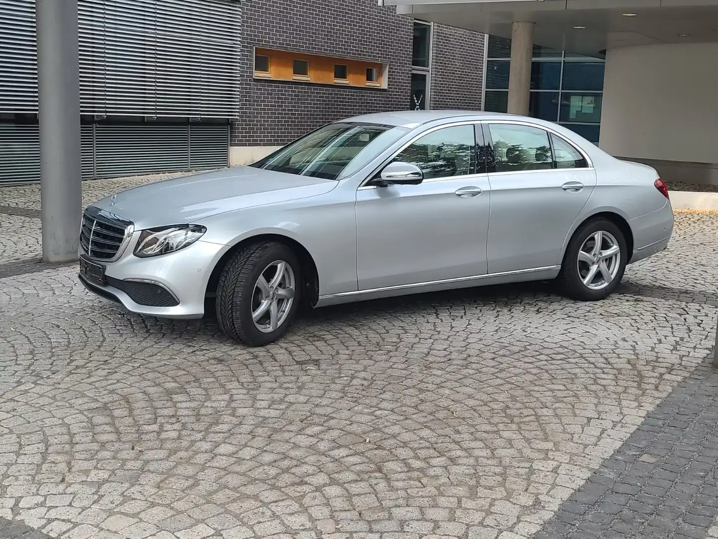 Mercedes-Benz E 250 E 250 9G-TRONIC Exclusive Gris - 1