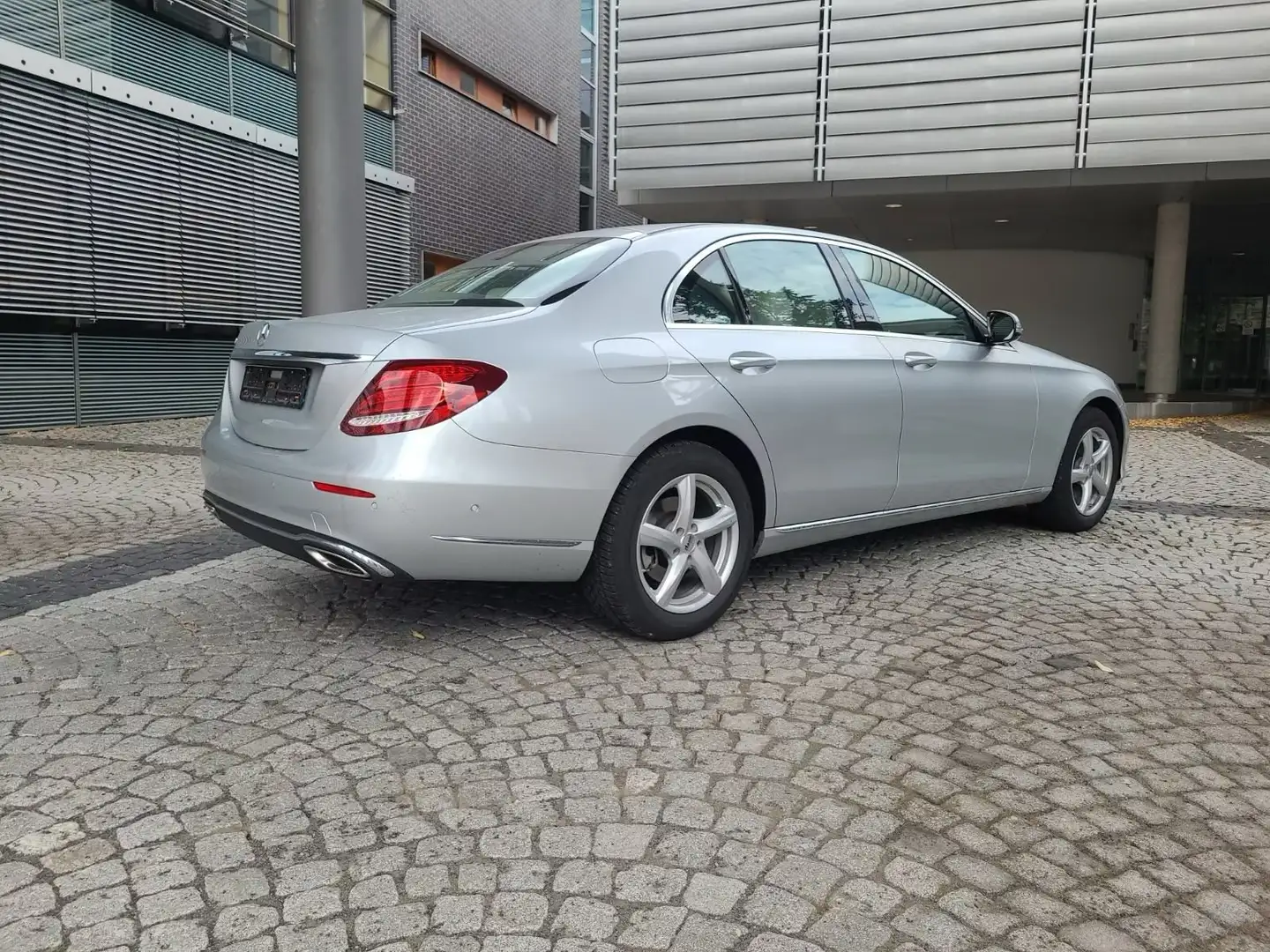 Mercedes-Benz E 250 E 250 9G-TRONIC Exclusive Gris - 2