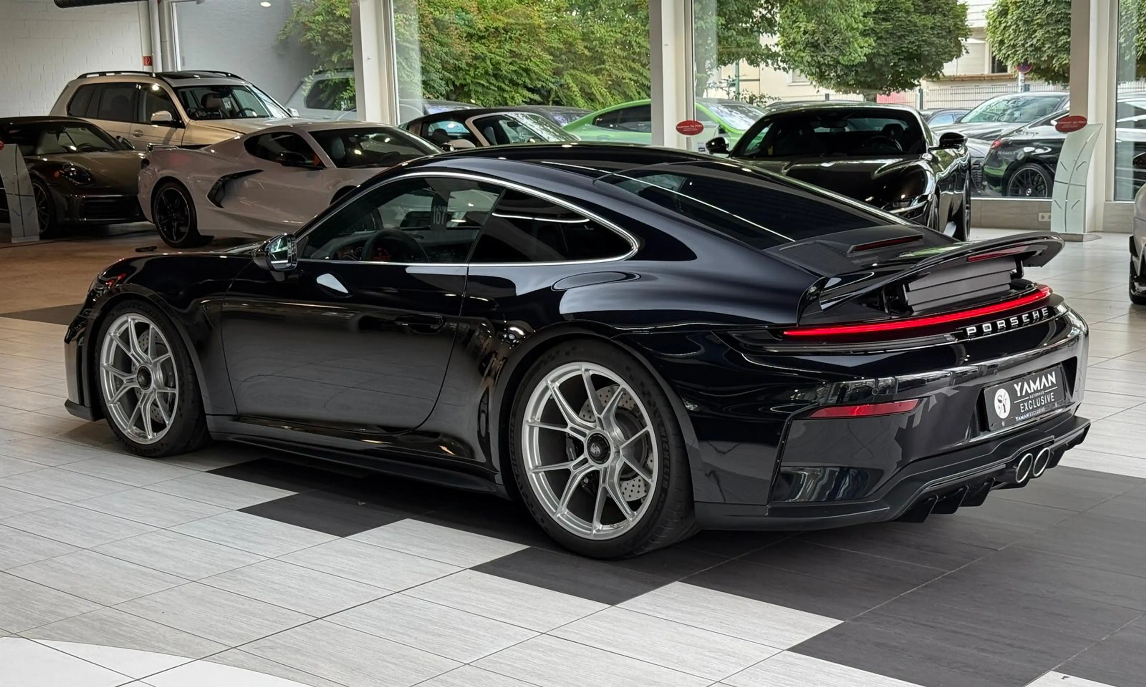 Porsche 911 992.2 GT3 Touring *Lift*Chrono*18-WG*Leder-Excl. — photo 11