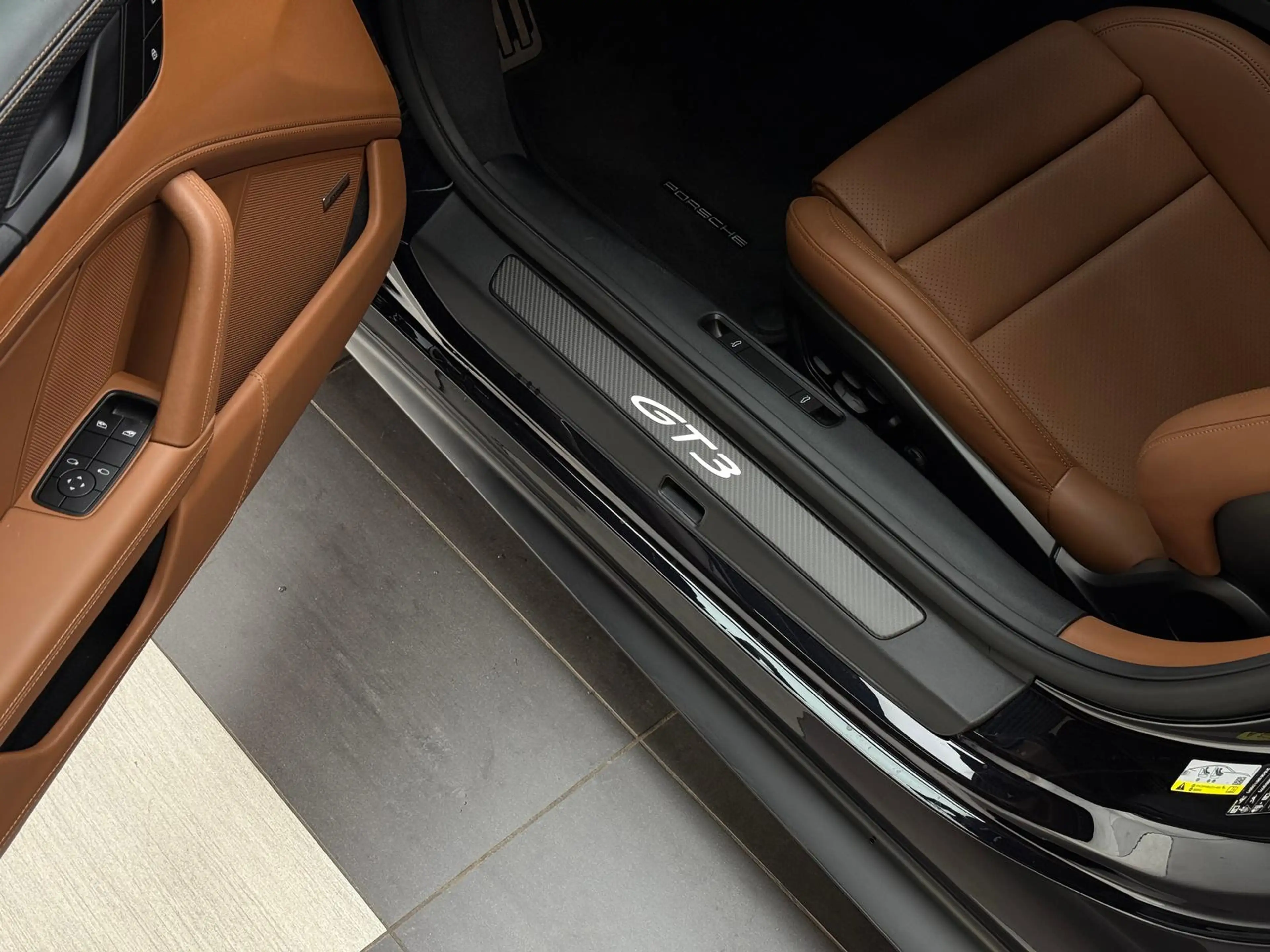 Porsche 911 992.2 GT3 Touring *Lift*Chrono*18-WG*Leder-Excl. — photo 13