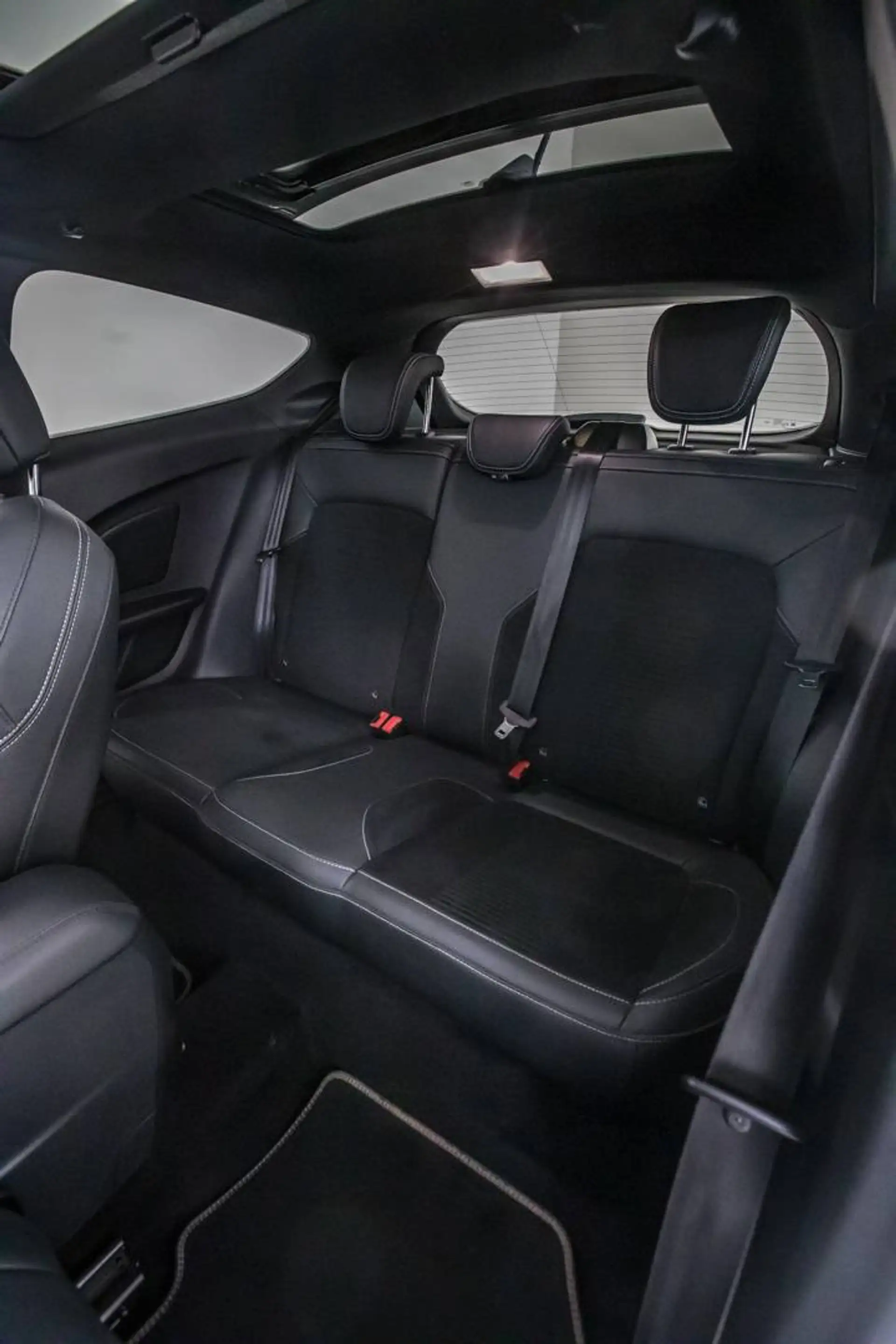 Ford Fiesta ST 1.5 Pack Sport — photo 14