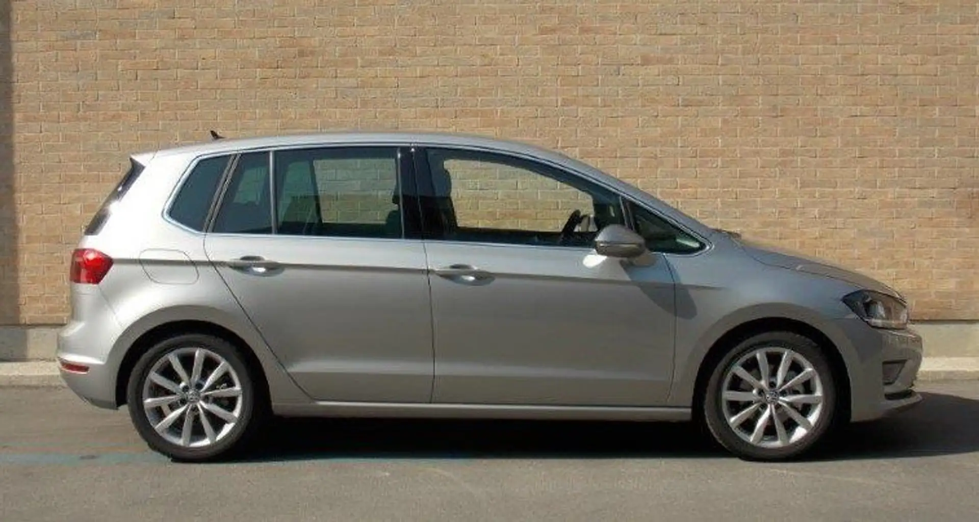 Volkswagen Golf Sportsvan Golf Sportsvan 2.0tdi Highline business-pack 150cv Argento - 1