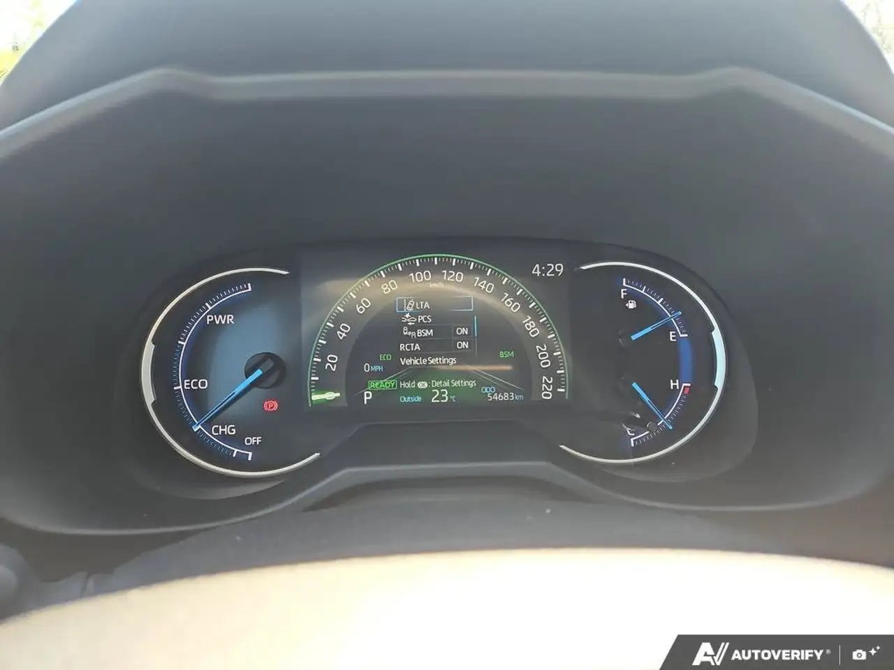 Toyota RAV 4 снимка Toyota RAV 4
