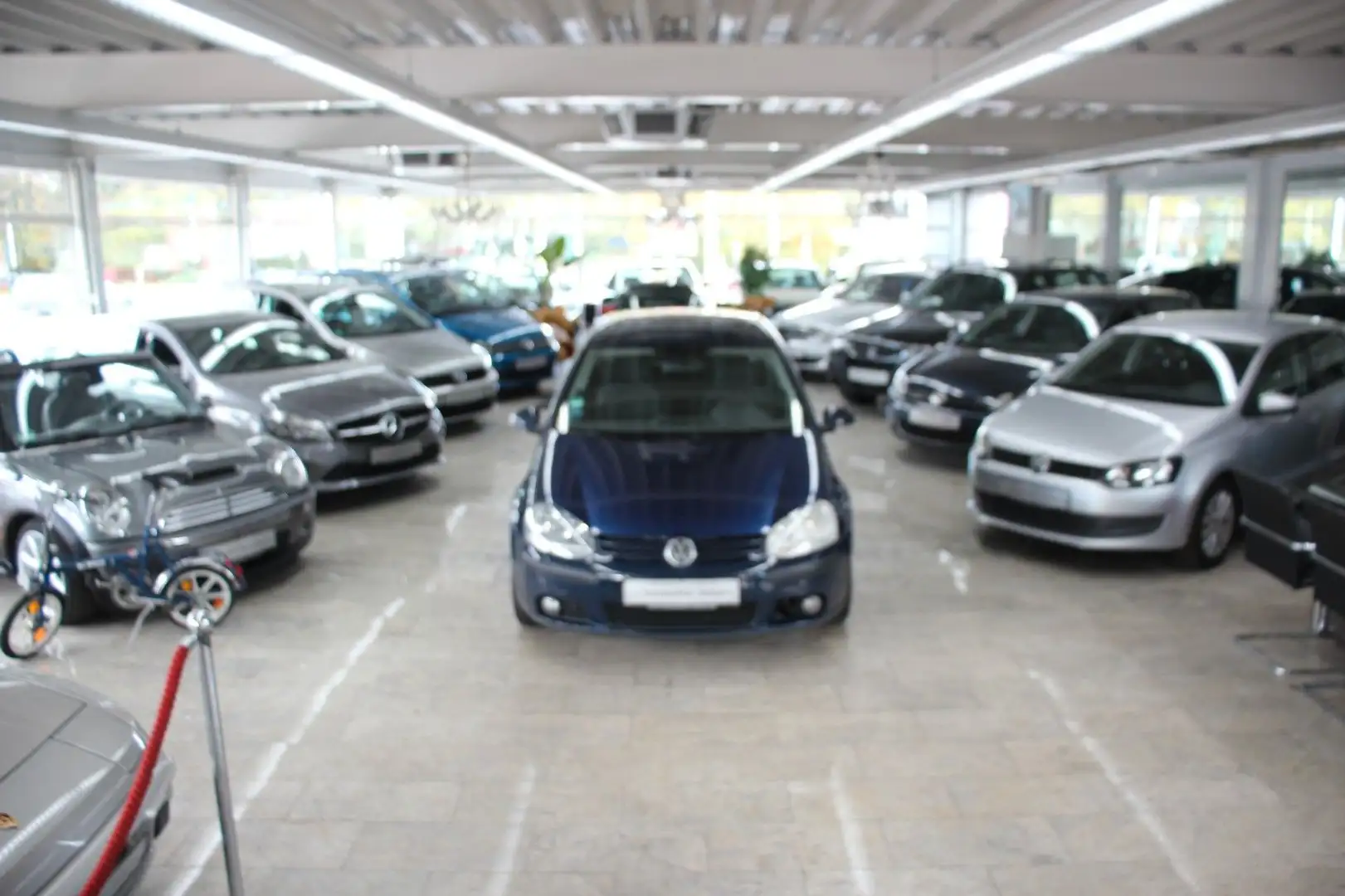 Volkswagen Golf V Lim. Trendline Blau - 1