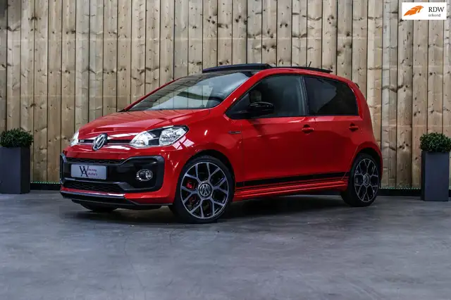 Volkswagen up! 1.0 TSI GTI *Pano*Beats*Cruise control*Stoelverwar