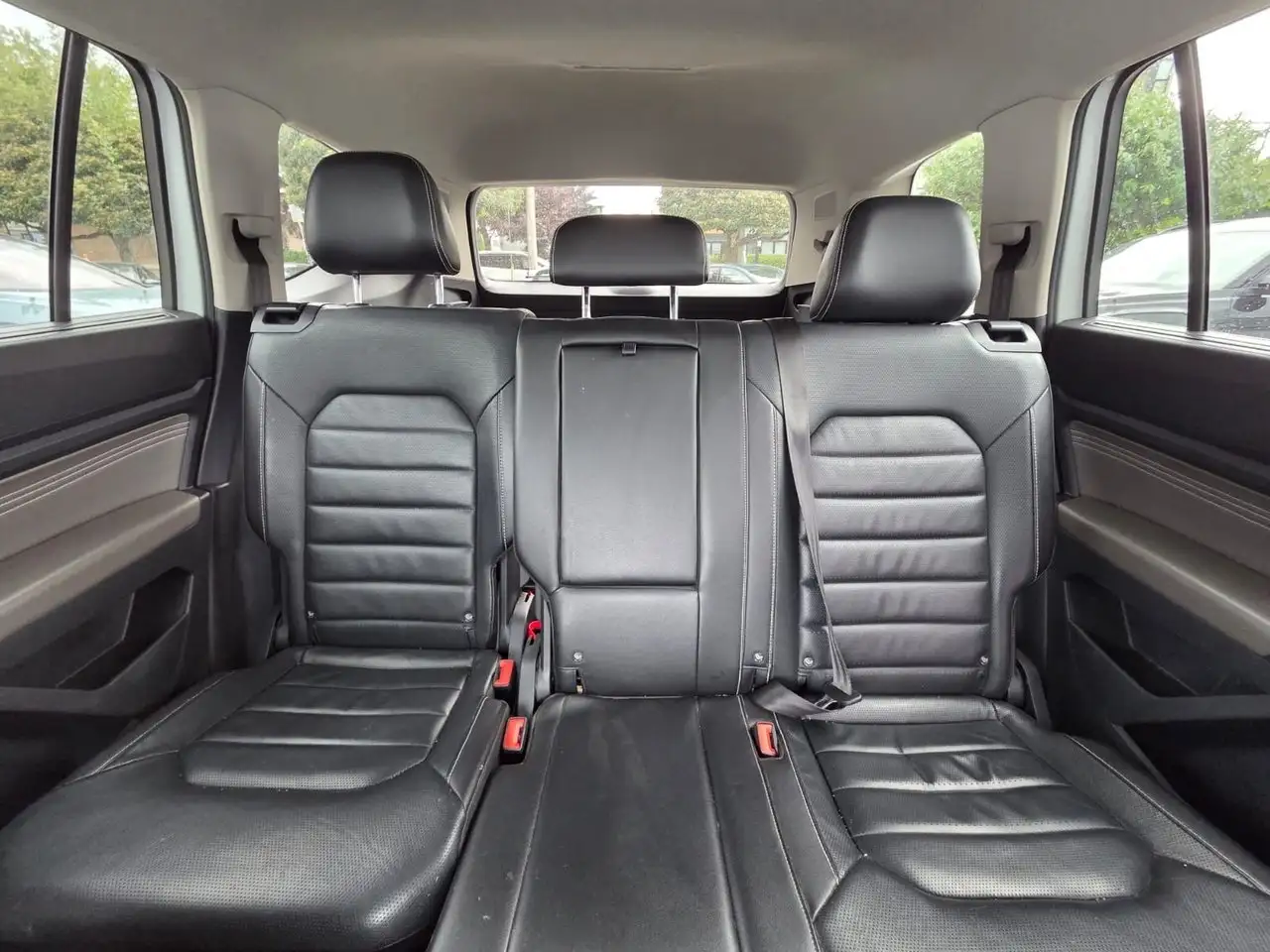 Volkswagen Atlas снимка Volkswagen Atlas