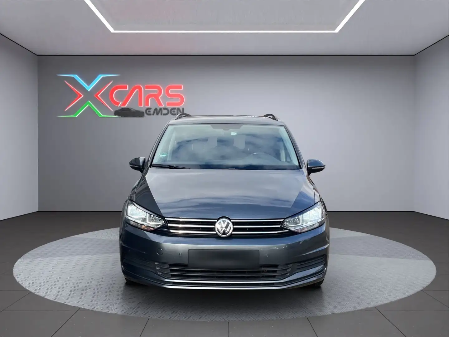 Volkswagen Touran 1.2 TSI Comfortline BMT 7-Sitzer/Navi Grijs - 2