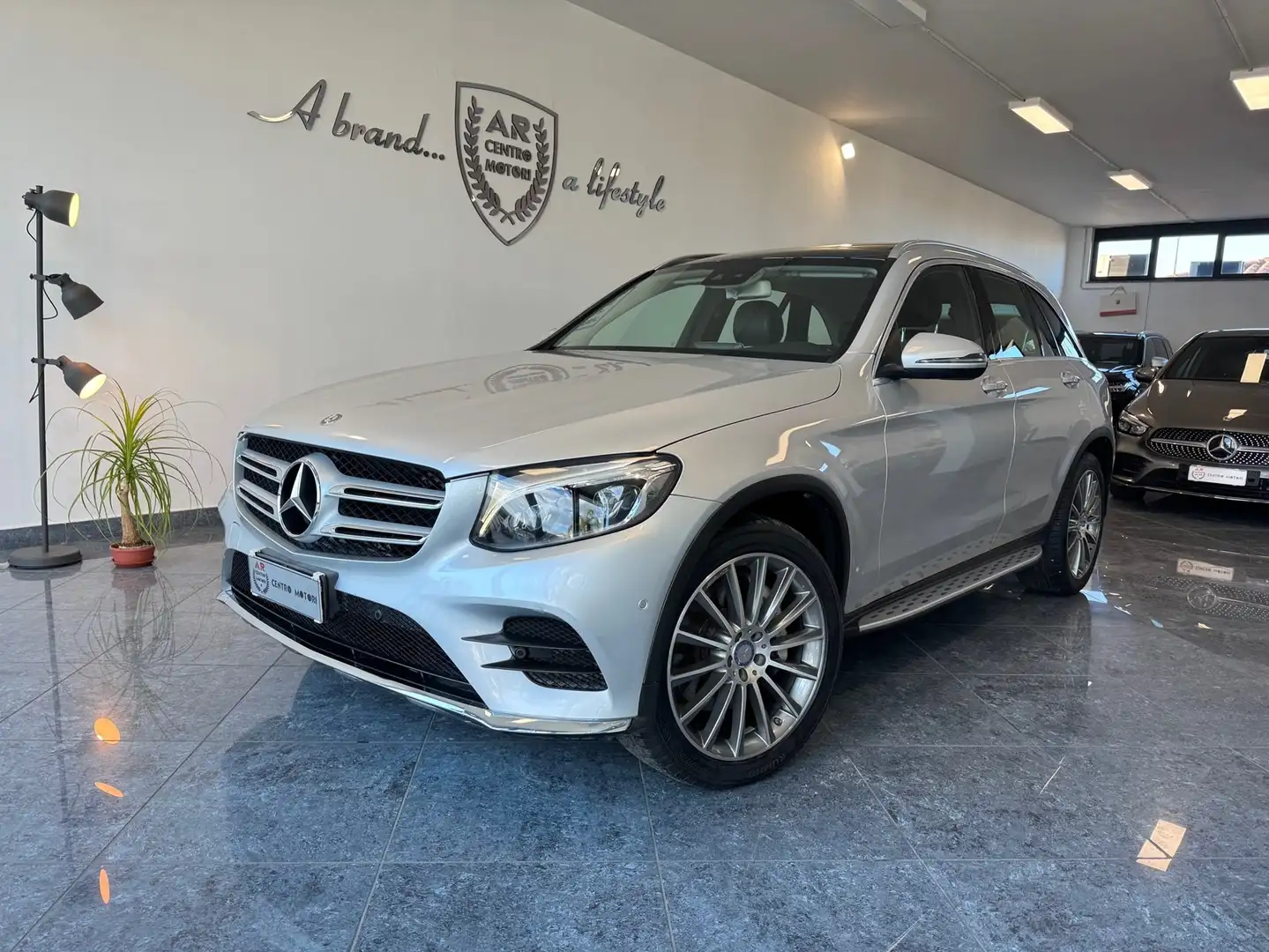 Mercedes-Benz GLC 250 d 4matic Amg Premium Tetto Dvd Cerchi 20 Full Opt Gris - 1