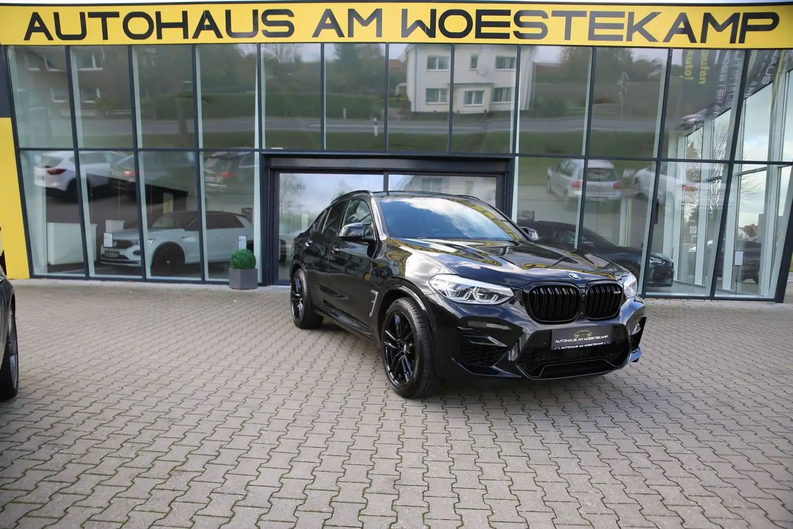 BMW X4 M PANO*HEADU*360°*H&K*CARBON*ACC*SHADOW*AHK Noir - 1