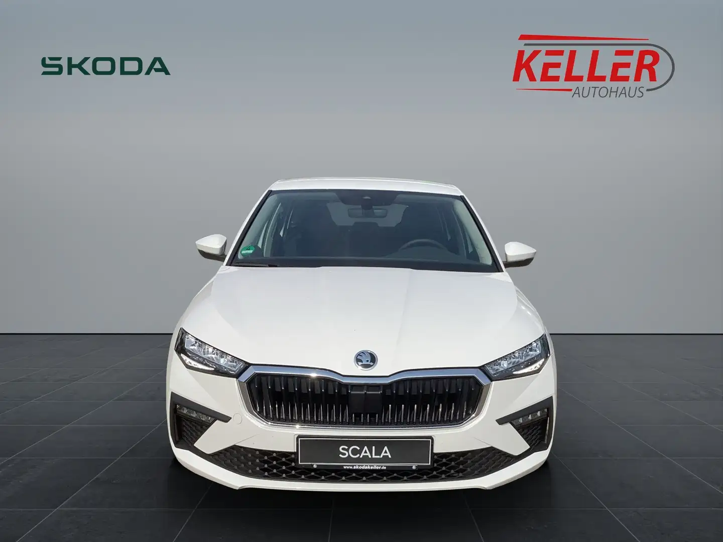 Skoda Scala Essence 1,0 TSI 70 kW 5-Gang mech. Blanc - 2