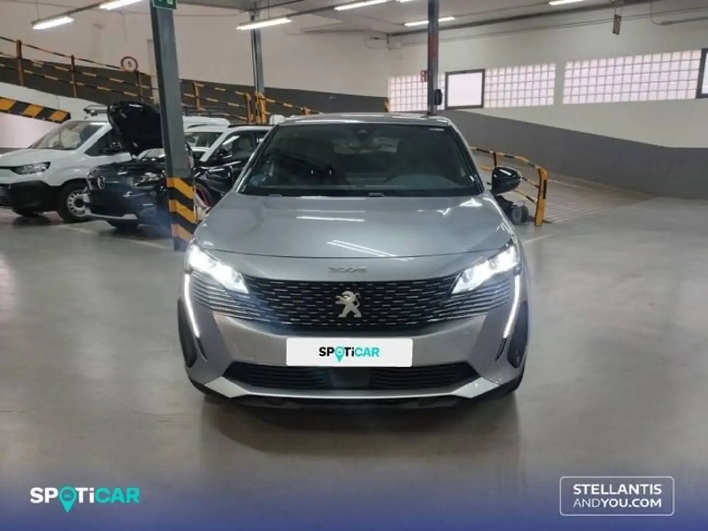 Peugeot 3008 225 e-EAT8 Allure Pack Gris - 2