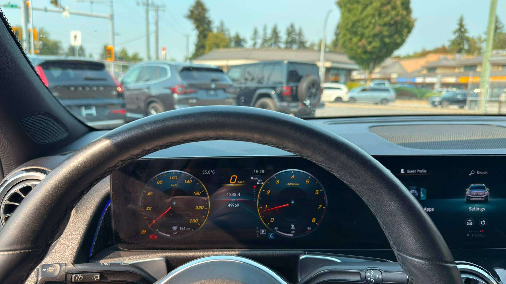 2023 Mercedes-Benz GLB — view 15