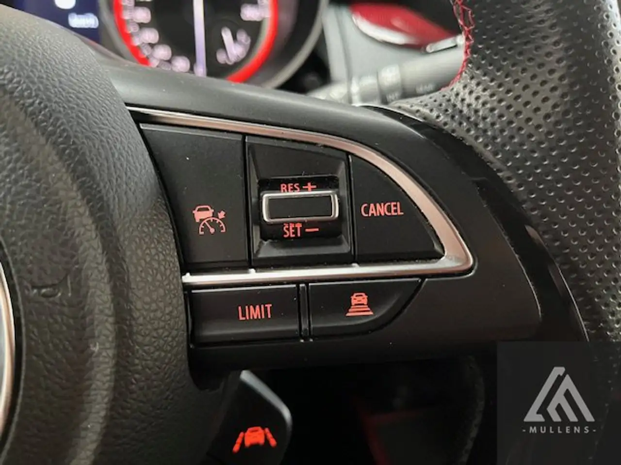 Suzuki Swift 1.4 Sport 48V Hybrid + extra set velgen en banden 17