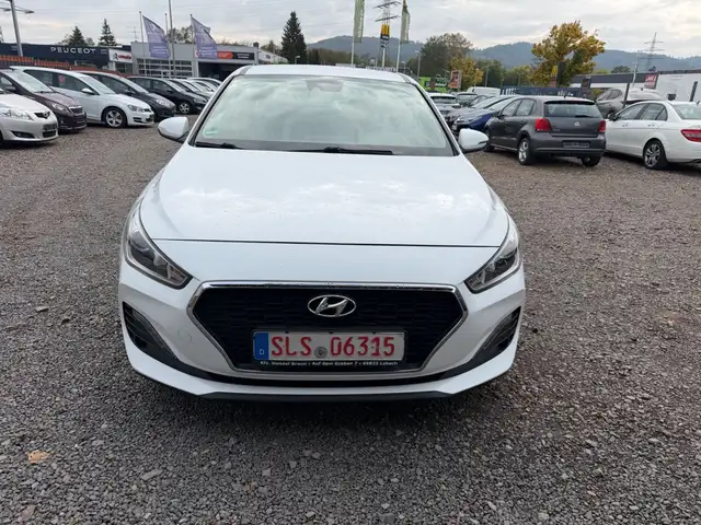 Hyundai i30 1.4 *1.HAND*